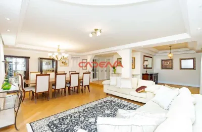 Apartamento com 3 quartos e 4 vagas à venda no água verde