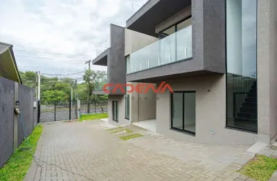 Sobrado com 3 quartos e 2 vagas à venda no boqueirão