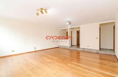 Apartamento com 3 quartos para alugar na Travessa Lange, 165, Água Verde, Curitiba
