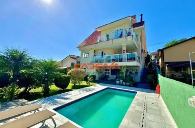 Casa com 4 quartos e 6 vagas à venda no vista alegre