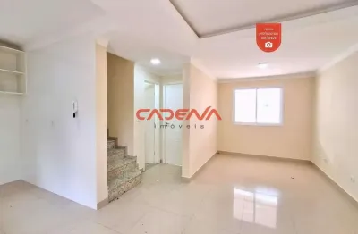 Sobrado com 3 quartos e 1 vaga para aluguel no campo comprido