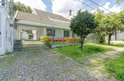 Casa com 6 quartos e 10 vagas à venda no água verde