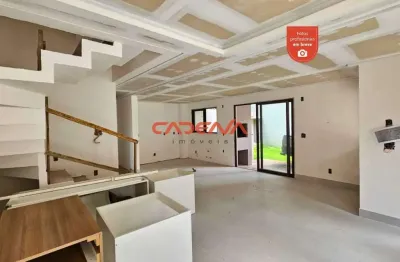 Sobrado com 3 suítes e 2 vagas para aluguel no santa felicidade