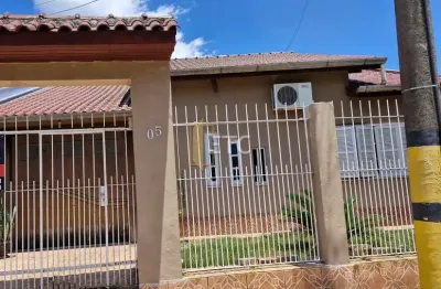 Casa com 2 quartos à venda na rua b, --, olaria, canoas por r$ 350.000
