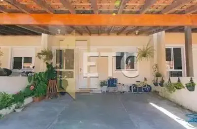 Casa em condomínio fechado com 2 quartos à venda na rua santa eulália, --, olaria, canoas por r$ 282.000