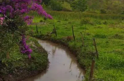 Terreno à venda no Centro, Lagoinha 