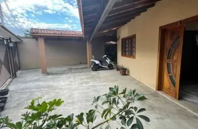 Chácara para Venda em Taubaté, Granja Bela Vista, 3 dormitórios, 1 suíte, 2 banheiros, 3 vagas