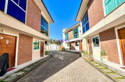 Casa duplex projetada para oferecer conforto e funcionalidade em cada ambiente.