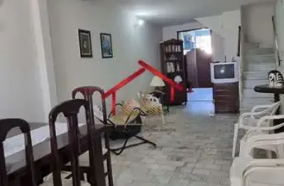 Casa com 2 quartos à venda na Av Henrique Terra (Praia Das Palmeiras), Palmeiras, Cabo Frio