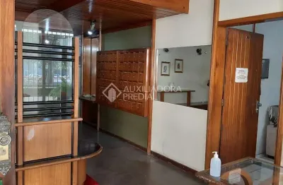 Apartamento com 1 quarto à venda na rua sarmento leite, 763, centro histórico, porto alegre, 42 m2 por r$ 259.000