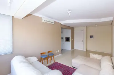 Apartamento com 2 quartos à venda na avenida loureiro da silva, 1710, cidade baixa, porto alegre, 63 m2 por r$ 510.000