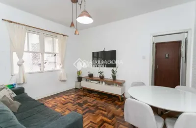 Apartamento com 2 quartos à venda na rua demétrio ribeiro, 1067, centro histórico, porto alegre, 69 m2 por r$ 299.000