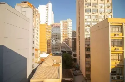 Apartamento com 2 quartos à venda na rua dos andradas, 1814, centro histórico, porto alegre, 78 m2 por r$ 150.000
