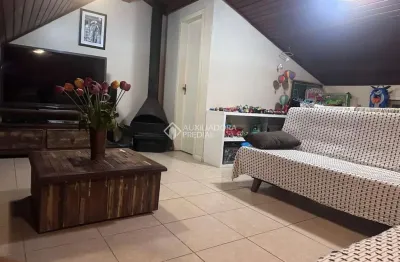 Casa em condomínio fechado com 1 quarto à venda na avenida otto niemeyer, 1252, tristeza, porto alegre, 131 m2 por r$ 650.000