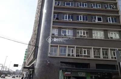 Sala comercial à venda na largo visconde do cairu, 12, centro histórico, porto alegre, 42 m2 por r$ 480.000
