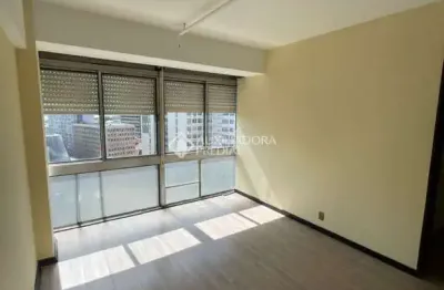 Sala comercial à venda na rua sete de setembro, 1512, centro histórico, porto alegre, 58 m2 por r$ 197.000