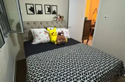 Apartamento reformado à uma quadra da praia do gonzaguinha, são vicente-sp