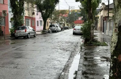 Casa com 2 quartos à venda na Rua Álvaro Pinto da Silva Novais, 38, Macuco, Santos