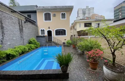 Casa a venda em santos, sobrado, com piscina, perto do orquidário e da praia