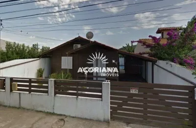 Casa com 2 quartos para alugar na Rua Recanto do Beija-Flor, 124, Campeche, Florianópolis