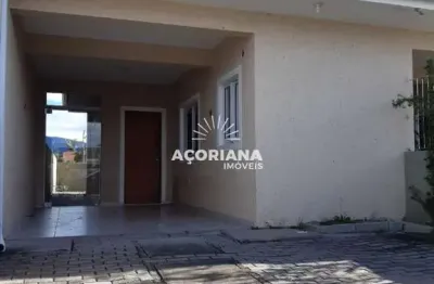 Casa com 3 quartos para alugar na rua do farol, 426, campeche, florianópolis por r$ 5.480