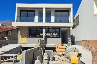 Casa com 3 quartos à venda na rua canto da amizade, 82, lagoa da conceição, florianópolis por r$ 1.700.000