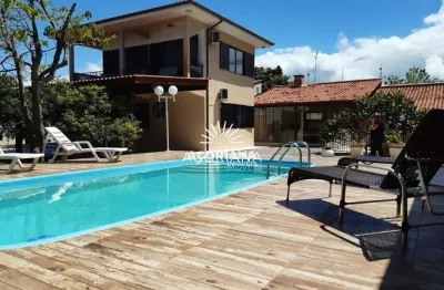 Casa com 4 quartos para alugar na Rua Olavo Juvenal Ramos, 852, Campeche, Florianópolis