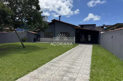 Casa para locação anual no Campeche 3 quartos 1 suíte com amplo quintal