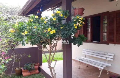 Casa com 4 quartos à venda na servidão dunas da joaquina, 100, rio tavares, florianópolis por r$ 2.049.000