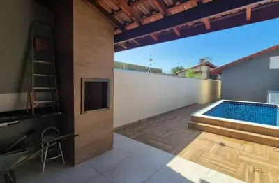 Casa com 3 dormitórios sendo 2 suítes no grandesp em itanhaém / sp