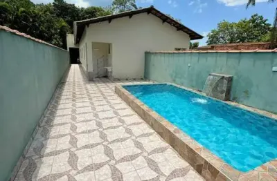 Casa com 2 dormitórios, sendo 1 suíte no barigui em mongaguá / sp