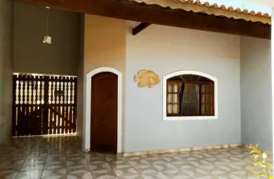 Casa com 3 dormitórios, sendo 1 suíte no suarão em itanhaém, sp.