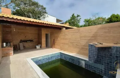 Casa a venda de 3 dormitórios com piscina em itanhaém