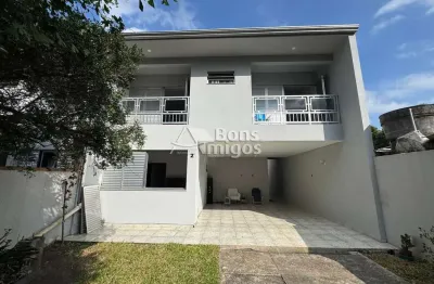 Casa com 4 quartos à venda na rua evaristo da veiga, 1081, boqueirão, curitiba por r$ 750.000