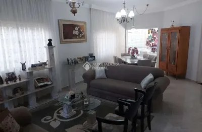 Casa com 3 quartos à venda na rua das graúnas, 80, independência, são bernardo do campo, 262 m2 por r$ 1.699.000