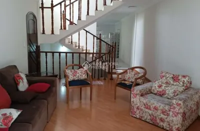 Casa em condomínio fechado com 3 quartos à venda na rua aracanga, 142, parque jaçatuba, santo andré, 254 m2 por r$ 985.000