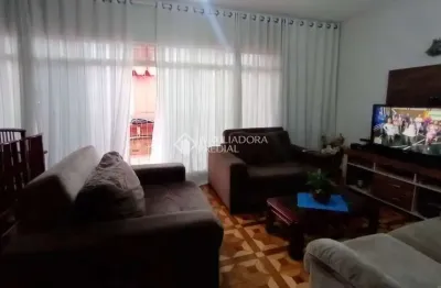 Casa com 4 quartos à venda na rua carlos de campos, 36, parque são vicente, mauá, 165 m2 por r$ 1.479.000