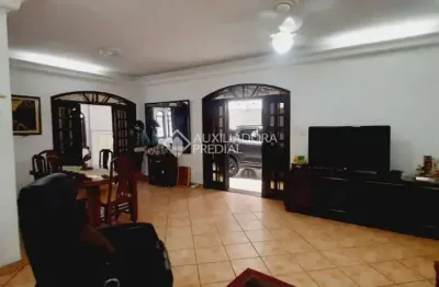 Casa com 5 quartos à venda na rua espírito santo, 1444, cerâmica, são caetano do sul, 304 m2 por r$ 1.300.000