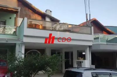 Morumbi sul sobrado em condomínio para venda  morumbi sul privê com 3 quartos sendo 1 suíte, sala para 2 ambientes,3 vagas,2 cobertas, e 160m²