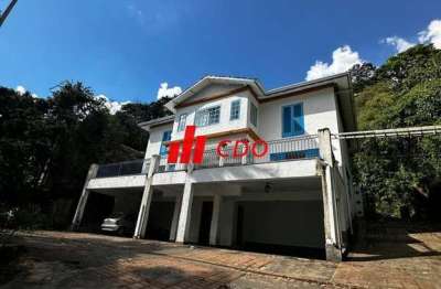 Magnífica casa de alto padrão à venda no  condomínio no Bosque do Embu das Artes-SP: 5 quartos, 1 suíte, 3 salas, 3 banheiros, 4 vagas, 450m².