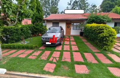 Morumbi Sul excelente casa toda reformada: 2 Dormitórios, sendo 2 Suítes, sala para 3 ambientes, cozinha aberta, útil de 150m² 2 Vagas, lazer
