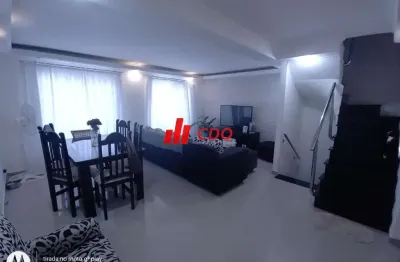 Sobrado a venda condomínio no horto do ype: com 4 dormitórios sendo 1 suíte, 3 salas, mais área gourmet, 3 banheiros e 2 vagas - 200m².