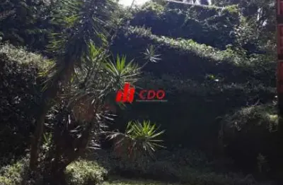 Embu condomínio do bosque, casa com 4 dormitórios sendo 1 suíte,3 salas,útil de 400m²