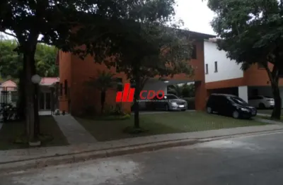 Casa de alto padrão em condomínio no Horto do Ypê, São Paulo-SP: 5 quartos, 4 suítes, 4 salas, 8 banheiros, lazer completo na casa 6 vagas, 665m².