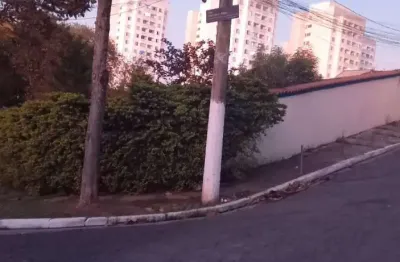 Casa térrea com 3 dormitórios 180m² terreno de 381 m² 4 vagas
