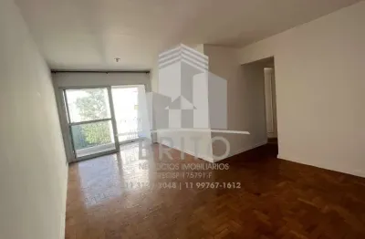 Apartamento com 03 dormitórios, sendo 01 suíte, 02 vagas de garagem, vista panorâmica e andar alto.