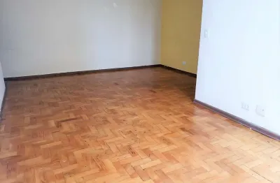 Ótimo apartamento 90m, com 03 domitórios sendo 01 suite, 02 vagas