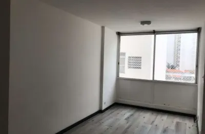 Belíssimo apartamento próximo à puc em perdizes com 02 dormitório, 01 vaga, reformado, porcelanato na cozinha, piso de madeira nos dormitórios