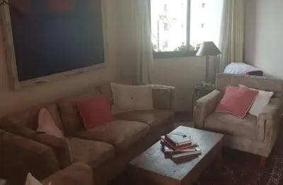 Belíssimo apartamento com 3 dormitórios,  sendo 1 suite com banheira, closet