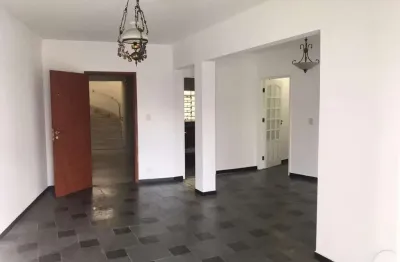 Apartamento com 03 dormitórios armários embutidos, varanda, 02 banheiros, lavanderia, cozinha planejada